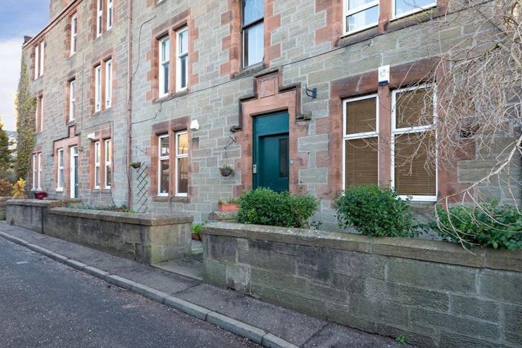 ☆ Quiet Ground Floor Apartment Near University ☆ Dundee Exterior photo